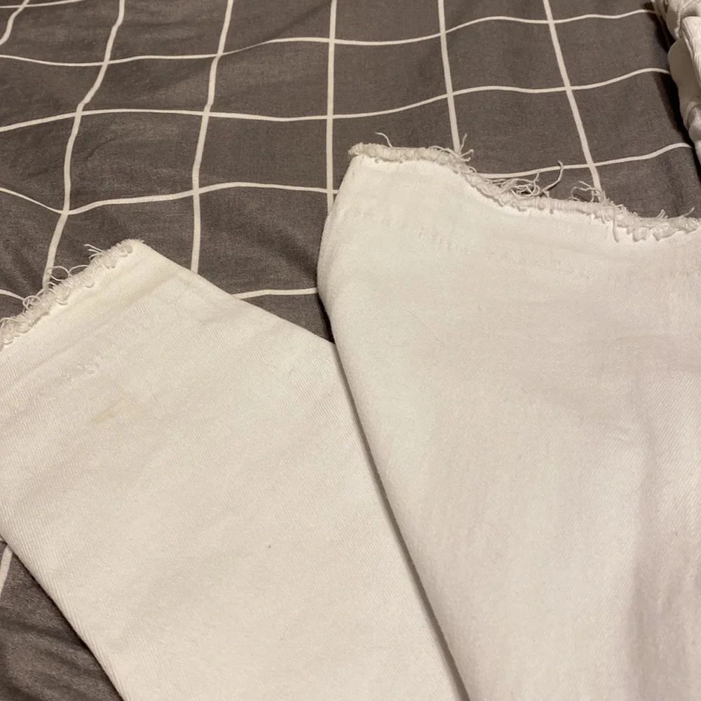 OLD NAVY. Women’s jeans. - Picture 2 of 7